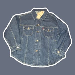 Levi's women Denim Shirt Jacket Oversized Medium Blue NWOT